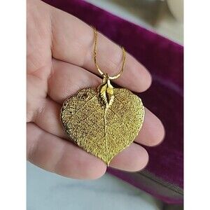 Gold Tone Metal Leaf Shaped Pendant Necklace